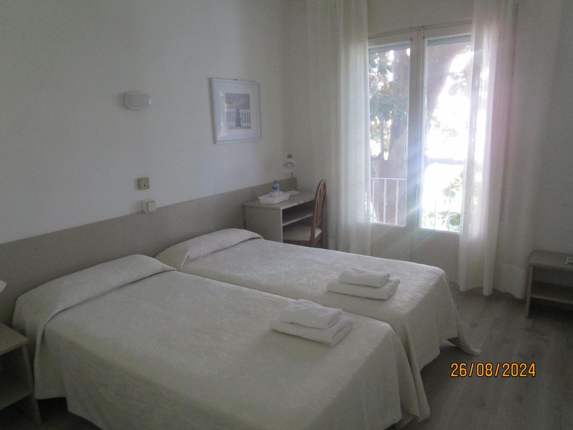 Hotel Apartaments Gesoria Porta Ferrada Sant Feliu de Guíxols Ngoại thất bức ảnh
