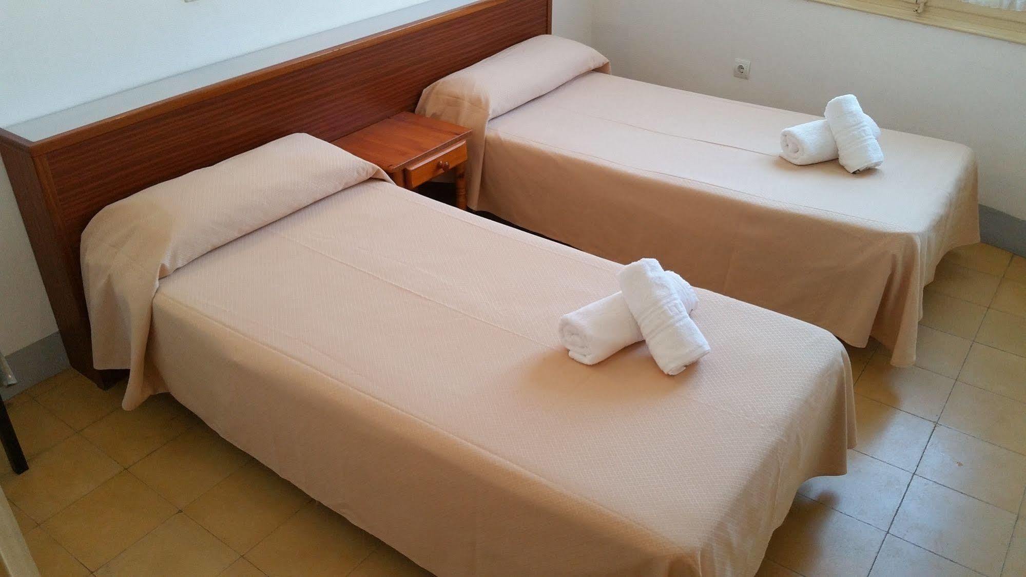 Hotel Apartaments Gesoria Porta Ferrada Sant Feliu de Guíxols Ngoại thất bức ảnh